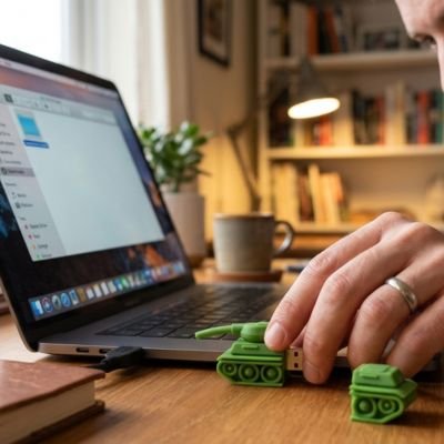 Clé usb 8go char militaire vert
