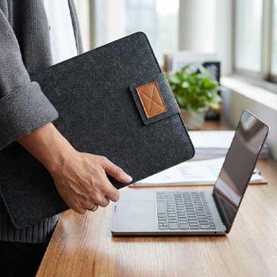 Housse pour ordinateur feutre gris foncé