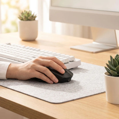 main confortable souris  bluetooth noire