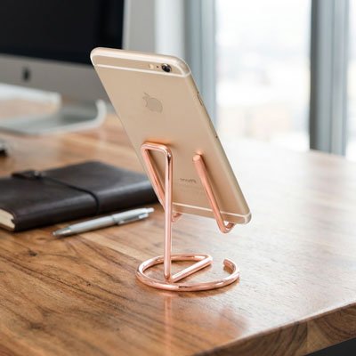 Support telephone rose gold élégant